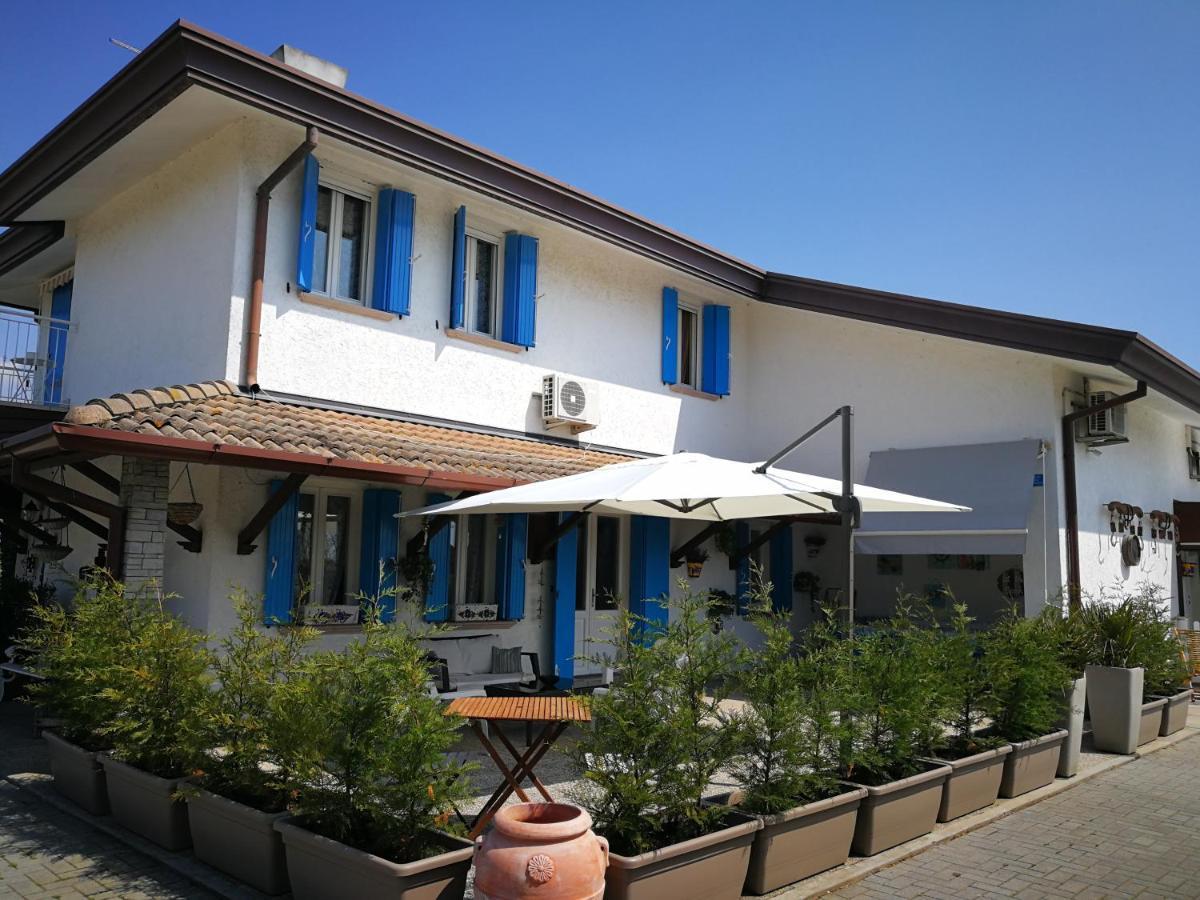 Villa Roma Holidays Jesolo Kültér fotó