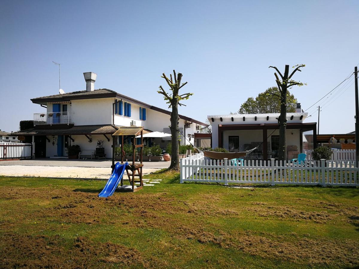 Villa Roma Holidays Jesolo Kültér fotó