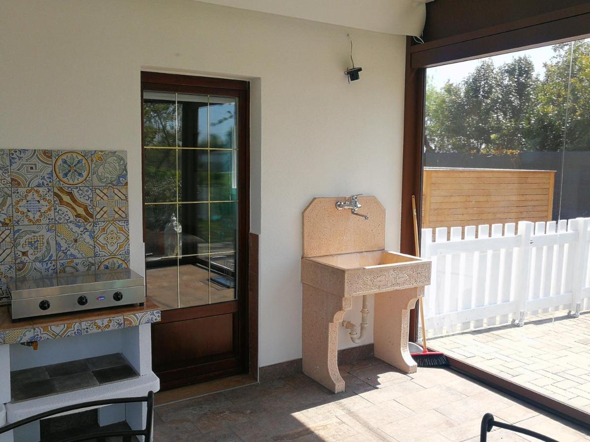 Villa Roma Holidays Jesolo Kültér fotó