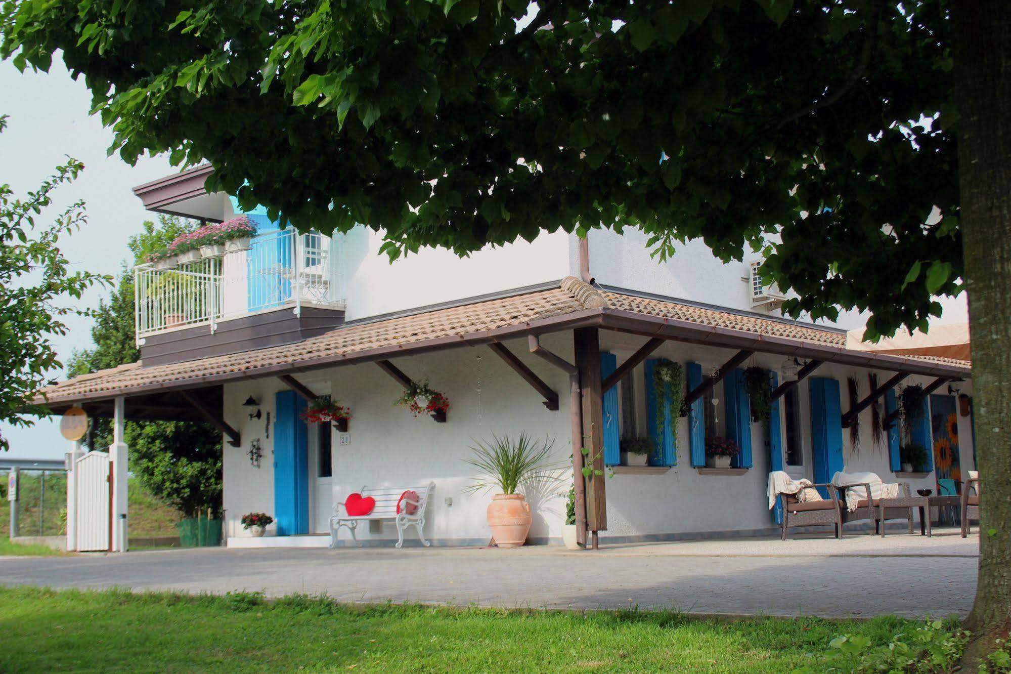 Villa Roma Holidays Jesolo Kültér fotó