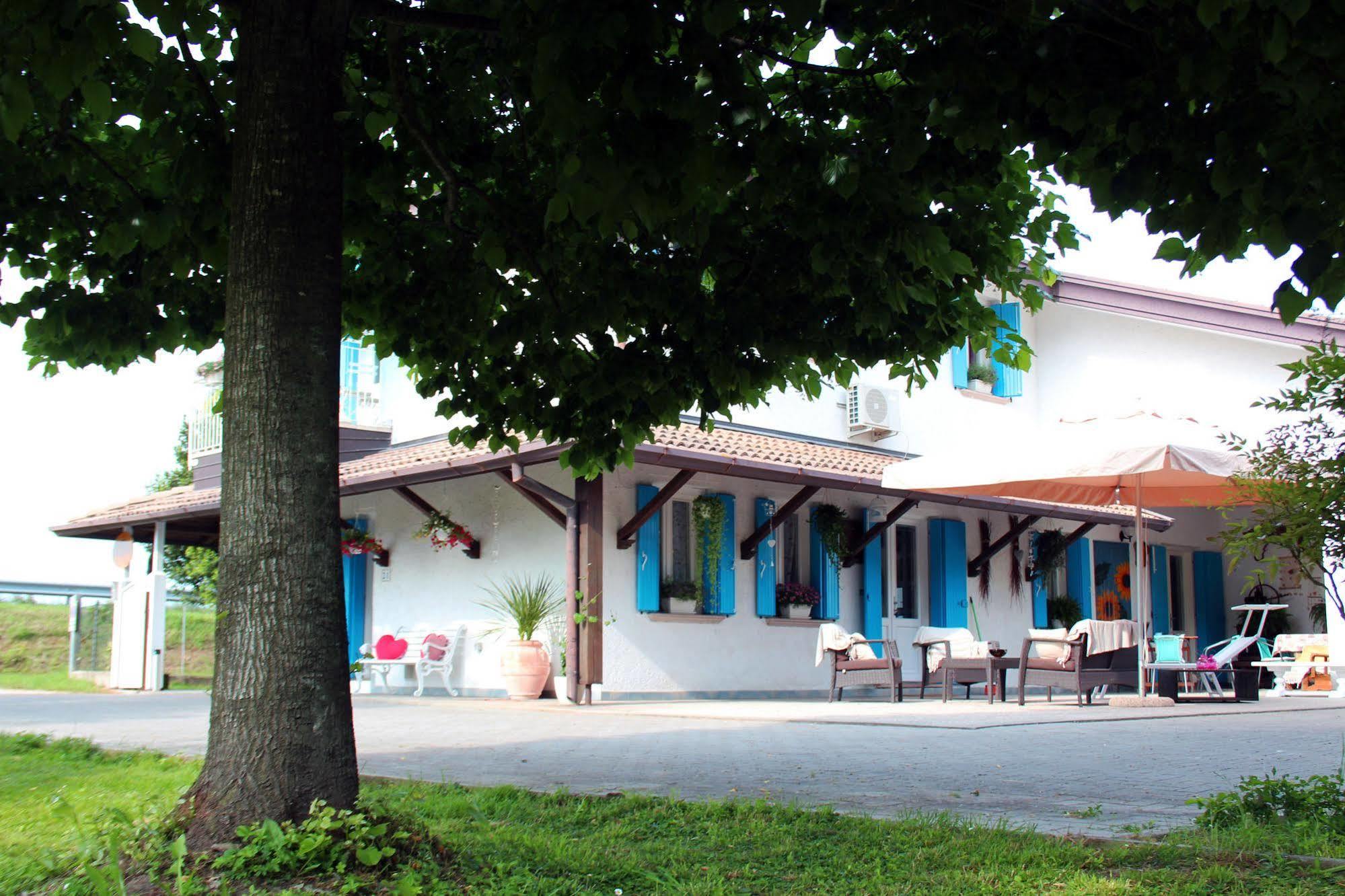 Villa Roma Holidays Jesolo Kültér fotó